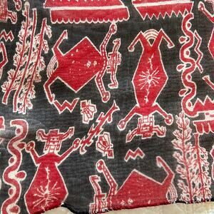 Beautiful 38x28" BOEZ 100% Rayon Rectangular Scarf w Aztec Print Black Red White